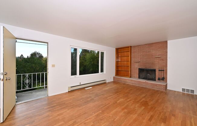 Spacious 3BR+/2 BA Home in Quiet North-End Neighborhood (Thornton Creek)
