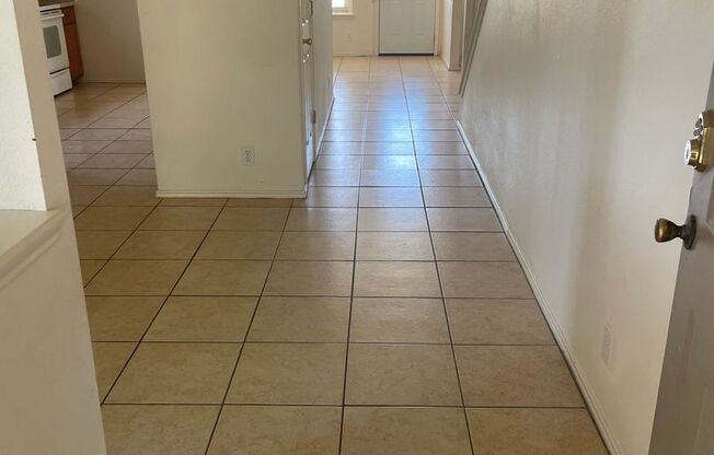 1403 Diamond Bluff