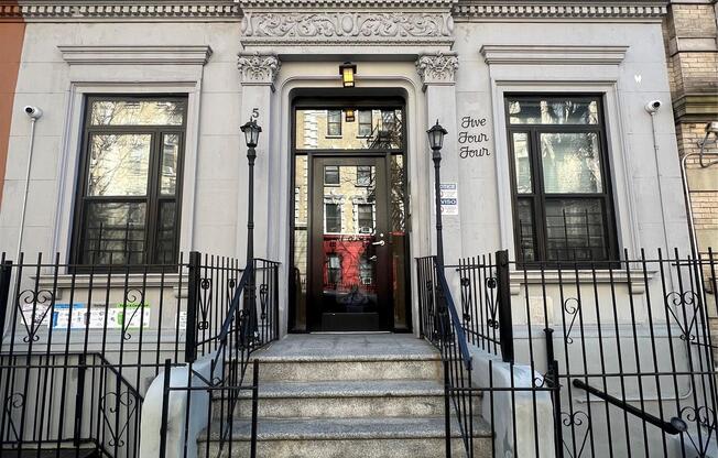544 W 156 ST