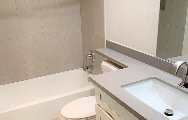 1 bed, 1 bath, 700 sqft, $1,814, Unit 312