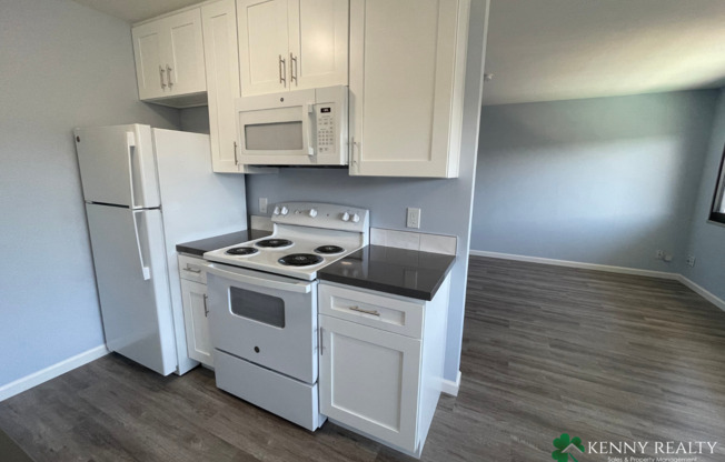 1 bed, 1 bath, $2,195, Unit 828 El Camino #8 - MARKETING ONLY