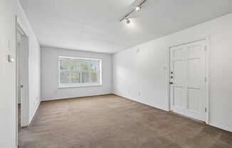 Kings Palace Apartments - Affordable Knox Henderson Units! Flexible Lease Terms Available