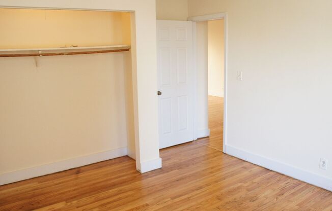 2 beds, 1 bath, 850 sqft, $1,695, Unit 1534-2H