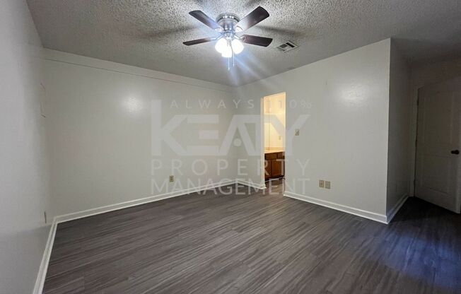 2 beds, 1.5 baths, 1,100 sqft, $975, Unit D