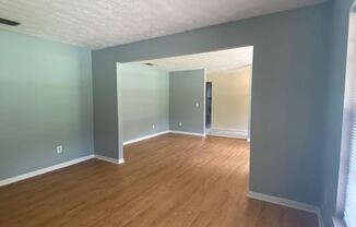 1517 Loretta Ct