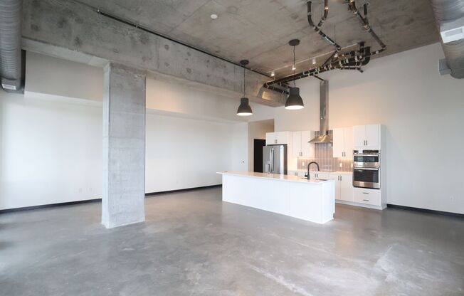 1 bed, 1 bath, 1,386 sqft, $2,600, Unit 401