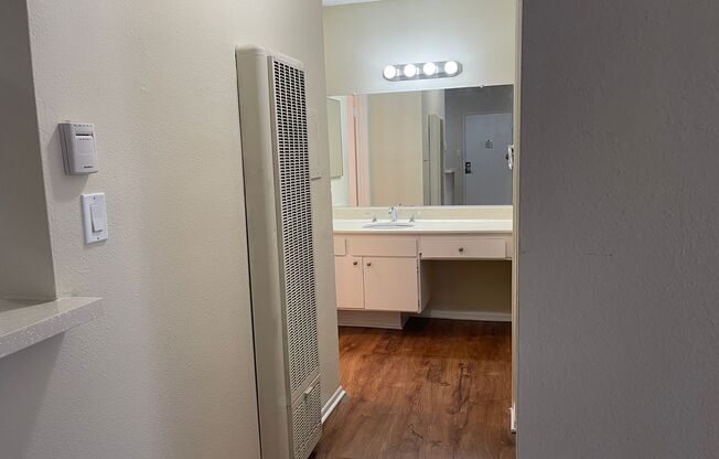 1 bed, 1 bath, $1,745, Unit 113