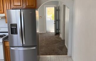 2 beds, 1 bath, $4,100