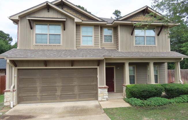 South Tyler! Stunning 5 Bedroom, 3.5 Bath House Downstairs Master Suite