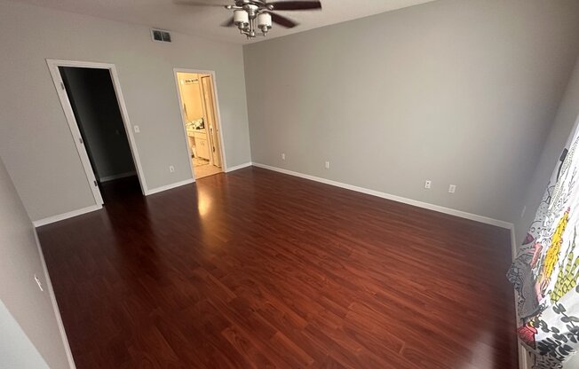12550 CASTLEMAIN TRL