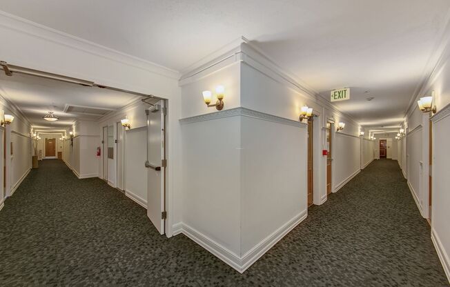 Studio, 1 bath, 527 sqft, $1,625, Unit 0604
