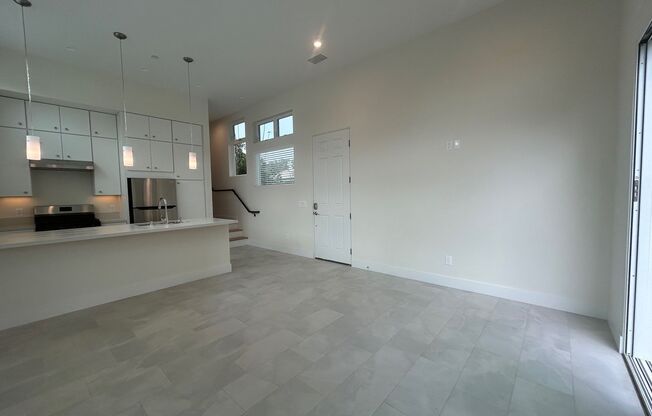 3 beds, 3.5 baths, 1,361 sqft, $4,995, Unit 3460