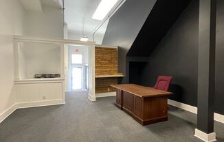 Studio, , 800 sqft, $1,200, Unit SLS110 office