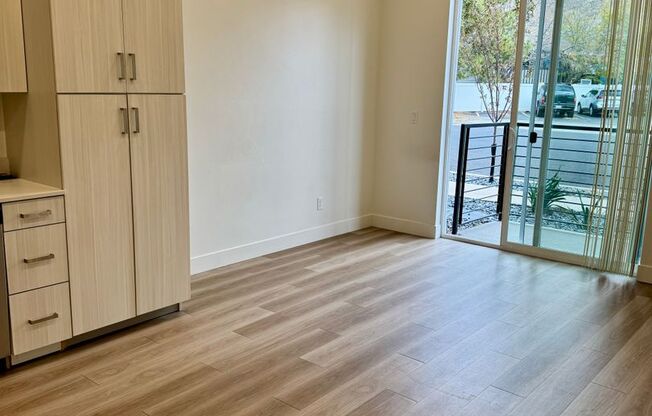 1 bed, 1 bath, $1,199, Unit 306