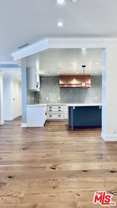3 beds, 3.5 baths, 2,814 sqft, $19,995, Unit 1605