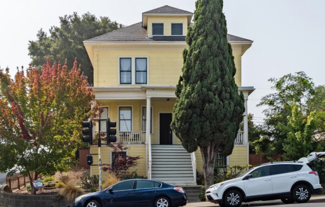 1 ALAMEDA ST