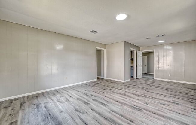Affordable 3BD/2BA single-family house!