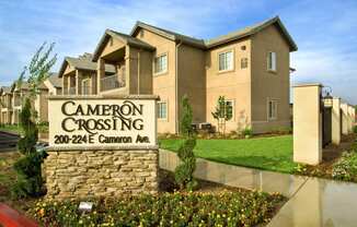 Cameron Crossing Apartments