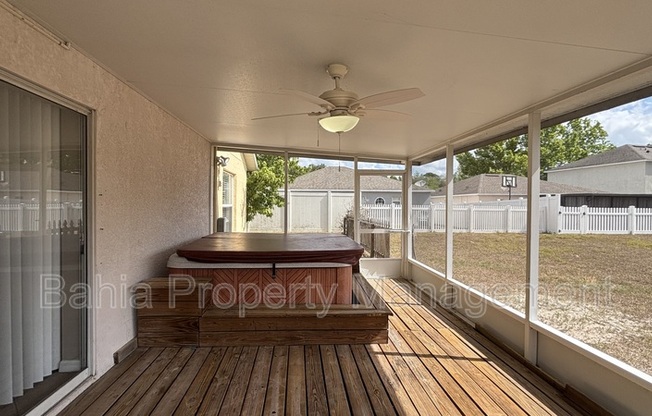 3929 SHAWN CIR