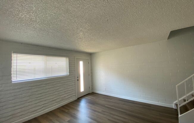 2 beds, 1.5 baths, 980 sqft, $1,200, Unit 6838-5