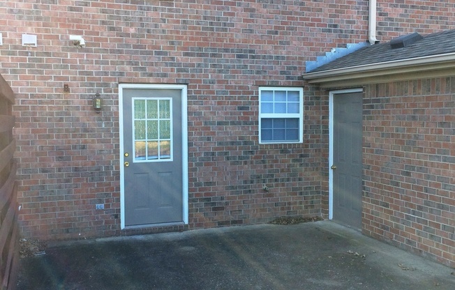 2 beds, 2 baths, 1,100 sqft, $875, Unit C6