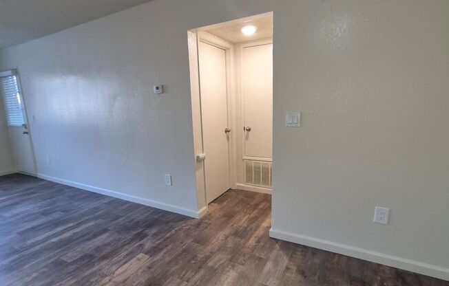 1 bed, 1 bath, 720 sqft, $1,500, Unit 53