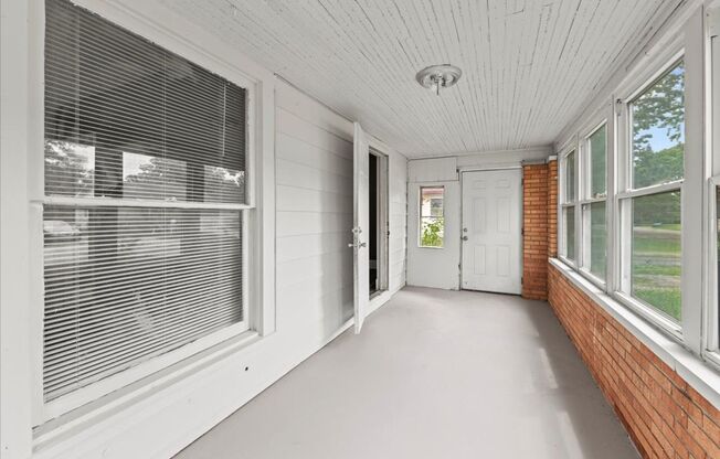 1509 Manhattan Ave