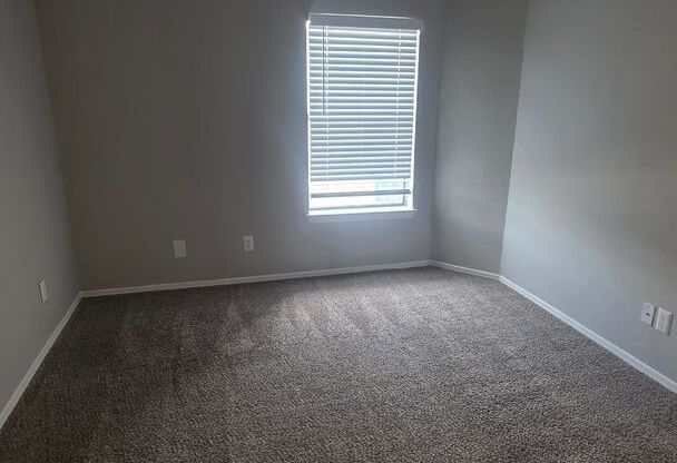 2 beds, 2 baths, 877 sqft, $1,150, Unit 1416