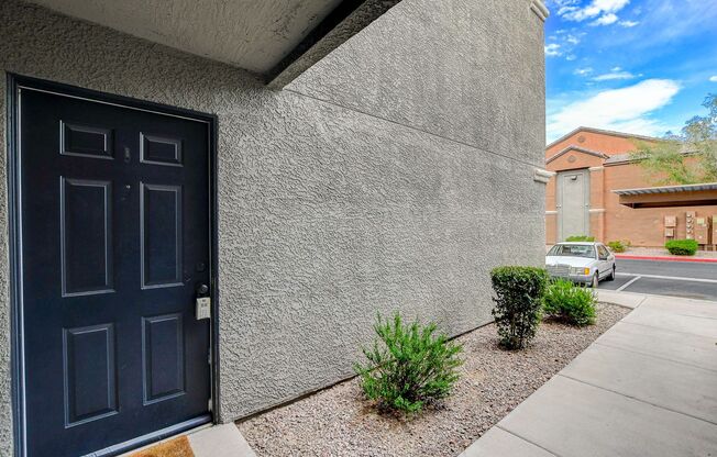 1 bed, 1 bath, $1,200, Unit # 1172