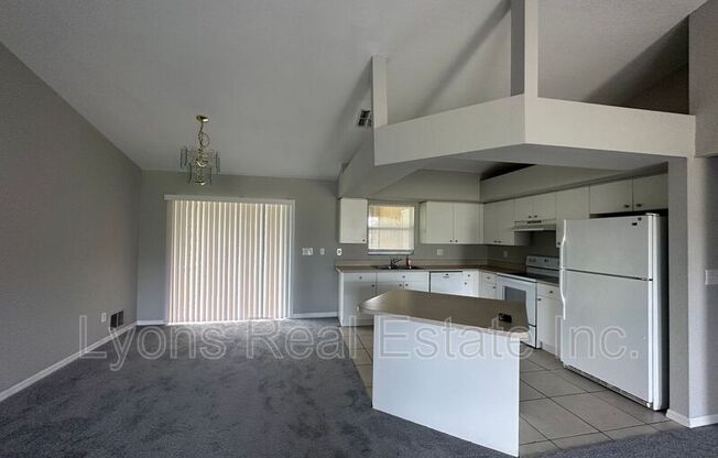 1405 SW 10 ST