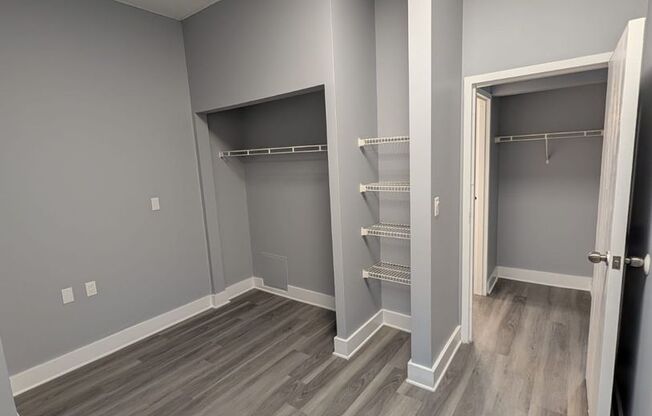 2 beds, 1 bath, 775 sqft, $1,100, Unit 238