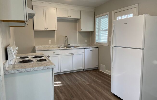 2 Bedroom, 1 Bathroom Apartment in High Point!