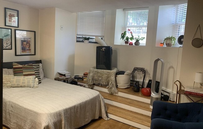 265 Newbury St 6