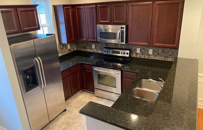 Walk To Shop and Dining - Fantastic North Charlotte Location