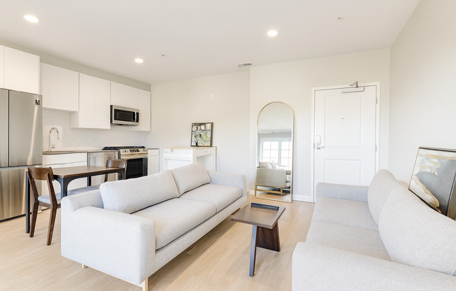 Studio, 1 bath, 509 sqft, $2,595, Unit 420