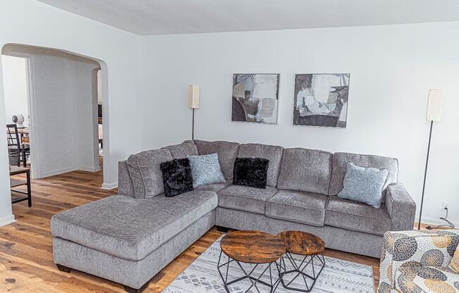 Beautiful RECENTLY REMODELED HISTORIC HOME in beautiful Paddock Hills.