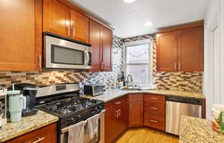 3 beds, 1 bath, $1,895, Unit #2