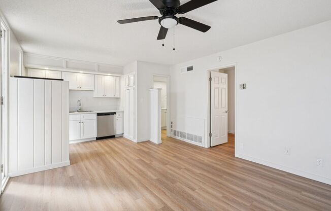 1 bed, 1 bath, 550 sqft, $1,549, Unit 44