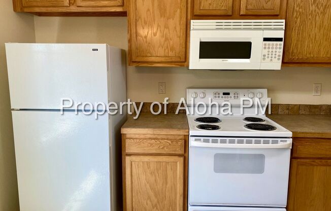 2 beds, 2 baths, 1,014 sqft, $1,296, Unit 1047 W. Pine Ave #4