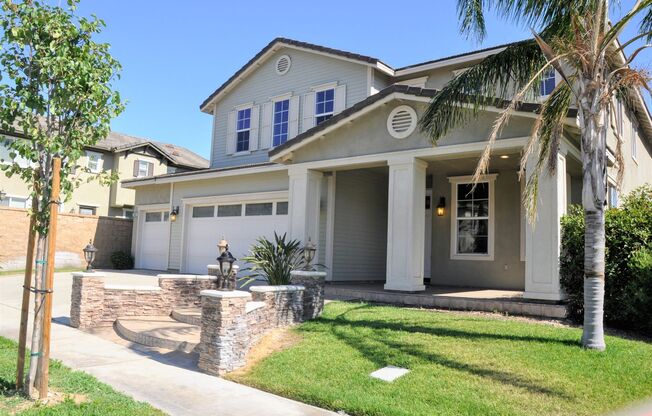 15655 IRON SPRINGS FONTANA 92336 (5 BED / 4 BATH)