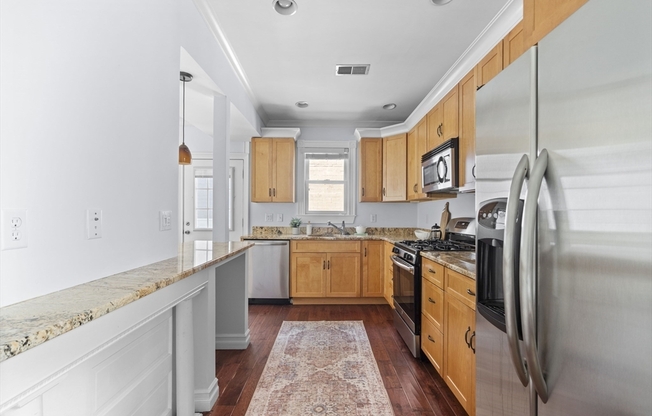 5 NEWHILL PL