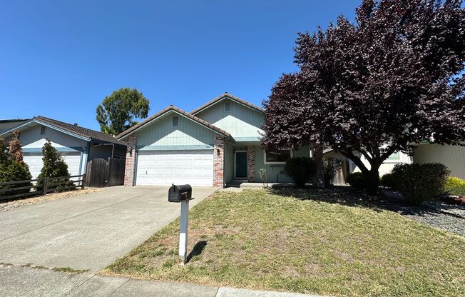 Beautiful 3-Bedroom Home with Serene Backyard in Rohnert Park