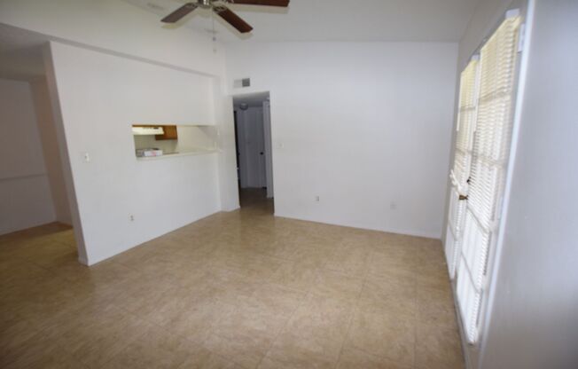 1 bed, 1 bath, $1,200