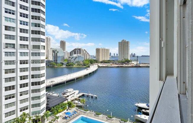 2 beds, 2 baths, $3,300, Unit # 1121
