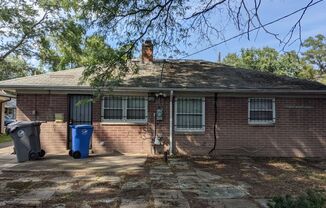 3 beds, 1 bath, $1,300