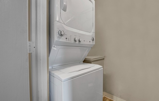 In-home Laundry| Pet Friendly Apartments Aurora Co | The Grove at City Center