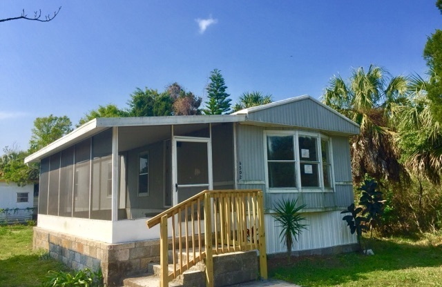 GORGEOUS REMODELED 2BR/1BA Mobile Home w/HUGE PORCH