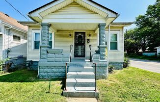 Adorable 2 bedroom home with two living areas- Section 8 accepted