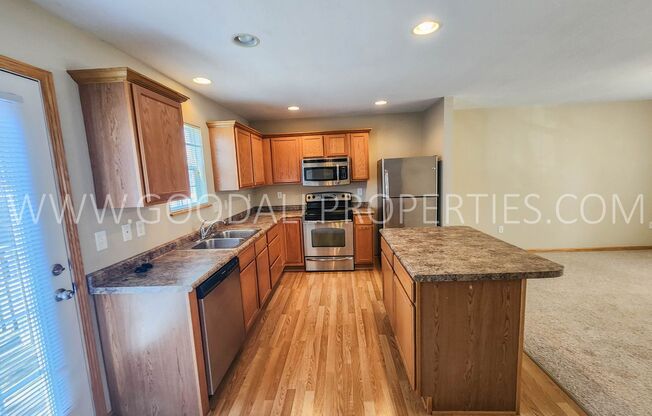 2 beds, 2.5 baths, $1,495