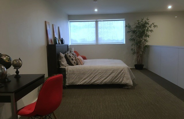 1 bed, 1.5 baths, 954 sqft, $1,310.77, Unit 303